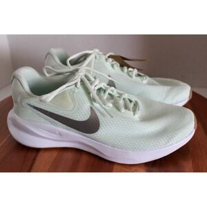 Nike Shoes Womens 9.5 Green Lace Up Revolution 7 Running Sneakers FZ6829-303